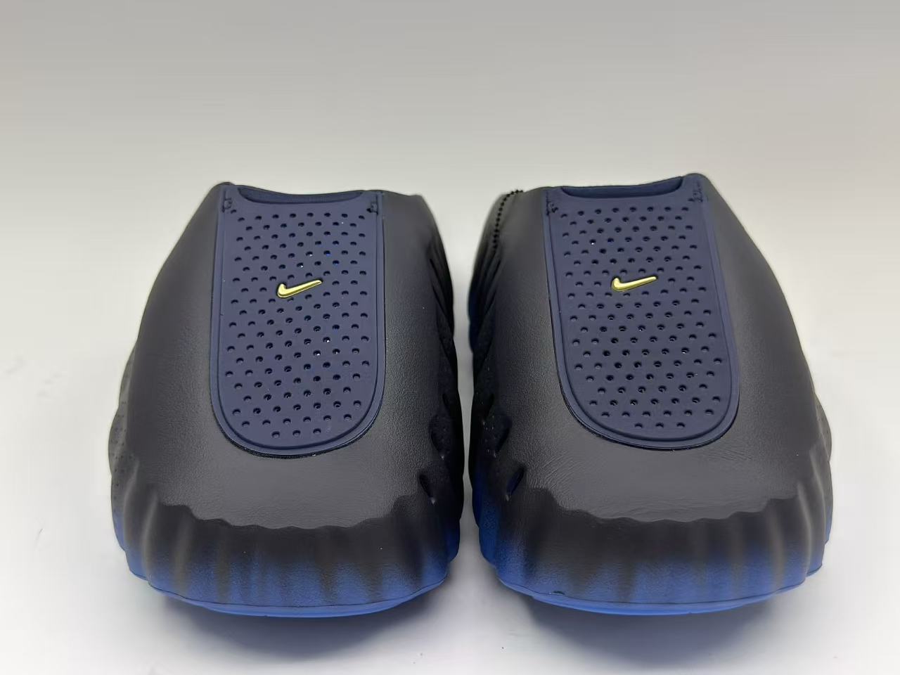Nike mind slides 001