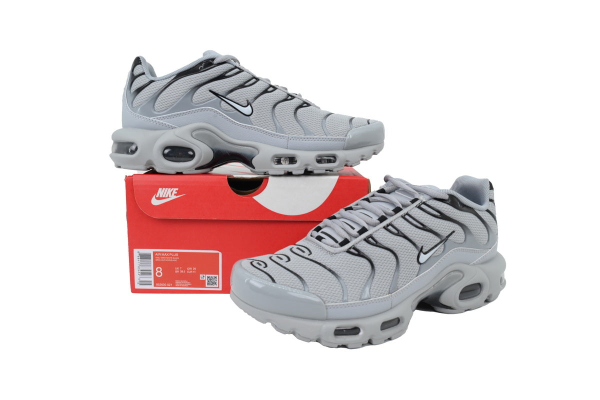 Nike Air Max Plus "Wolf Grey Black”