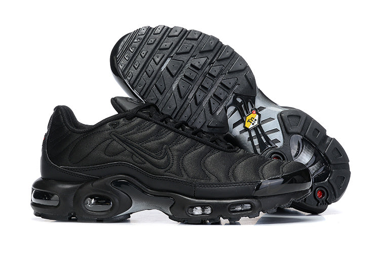 Nike Air Max Plus "TN" Triple Black