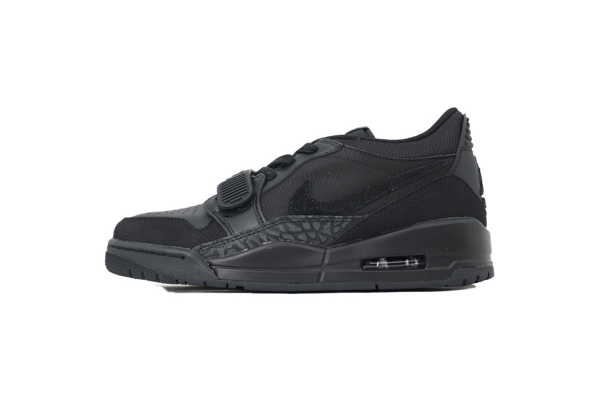 Jordan Legacy 312 Low 
Triple Black* - all black elephant