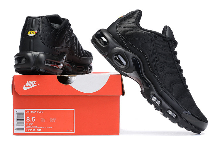 Nike Air Max Plus "TN" Triple Black