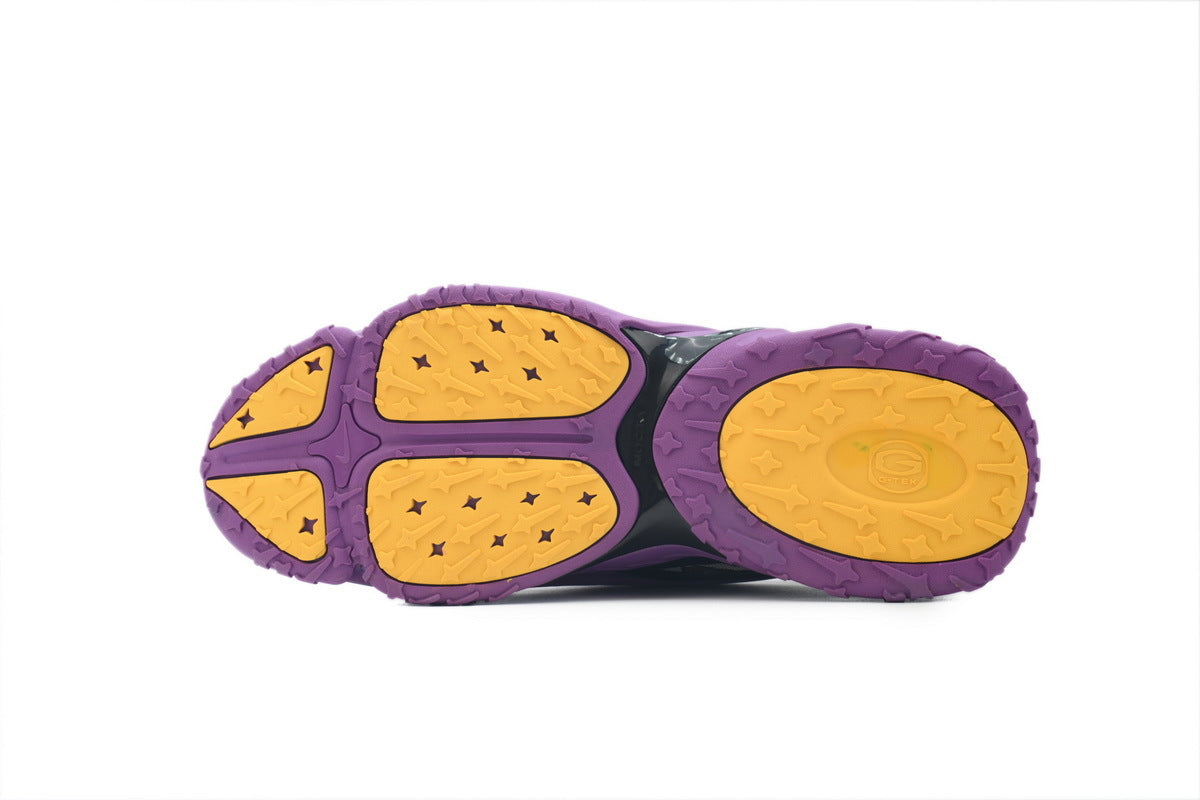 Nike Hot Step 2 x Drake NOCTA Schwarzer Fersenclip, violettes Obermaterial