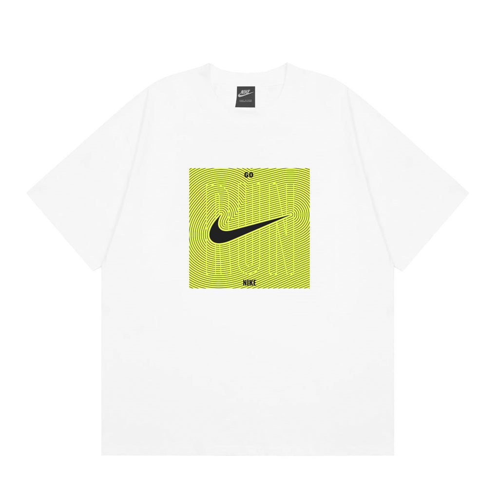 Nike T-Shirt mit Grafik +Go Swoosh