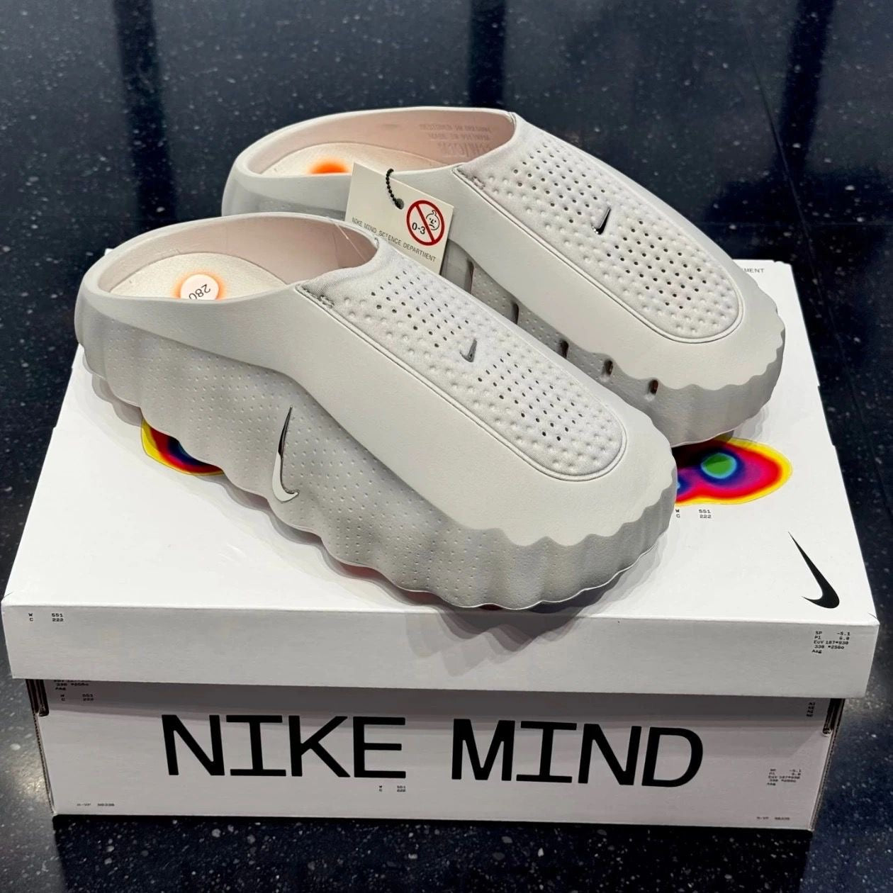 Nike mind slides 001