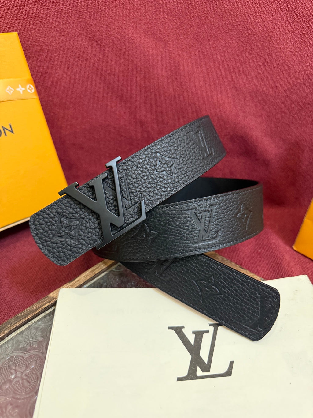 Black Monogram Shadow LV Initiales 40mm