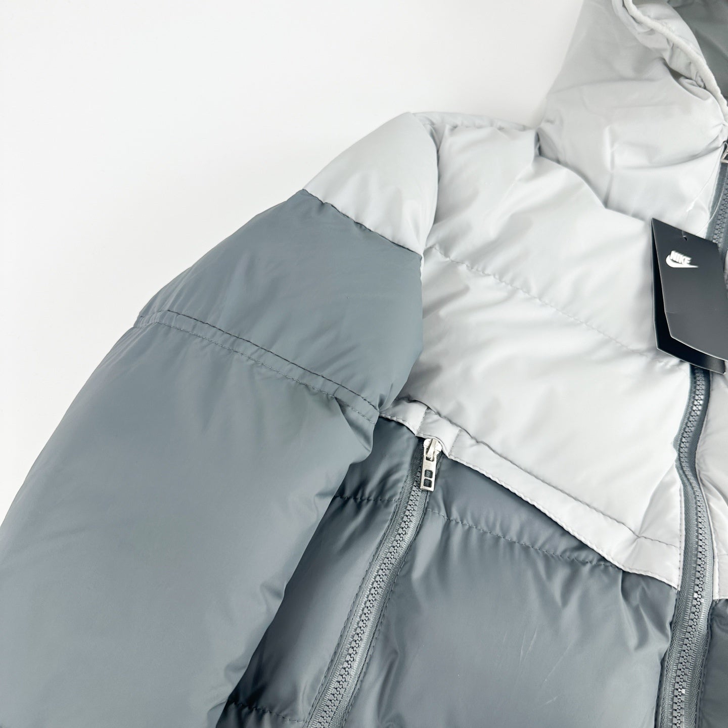 Nike Air Max DownFill Puffer Jacket