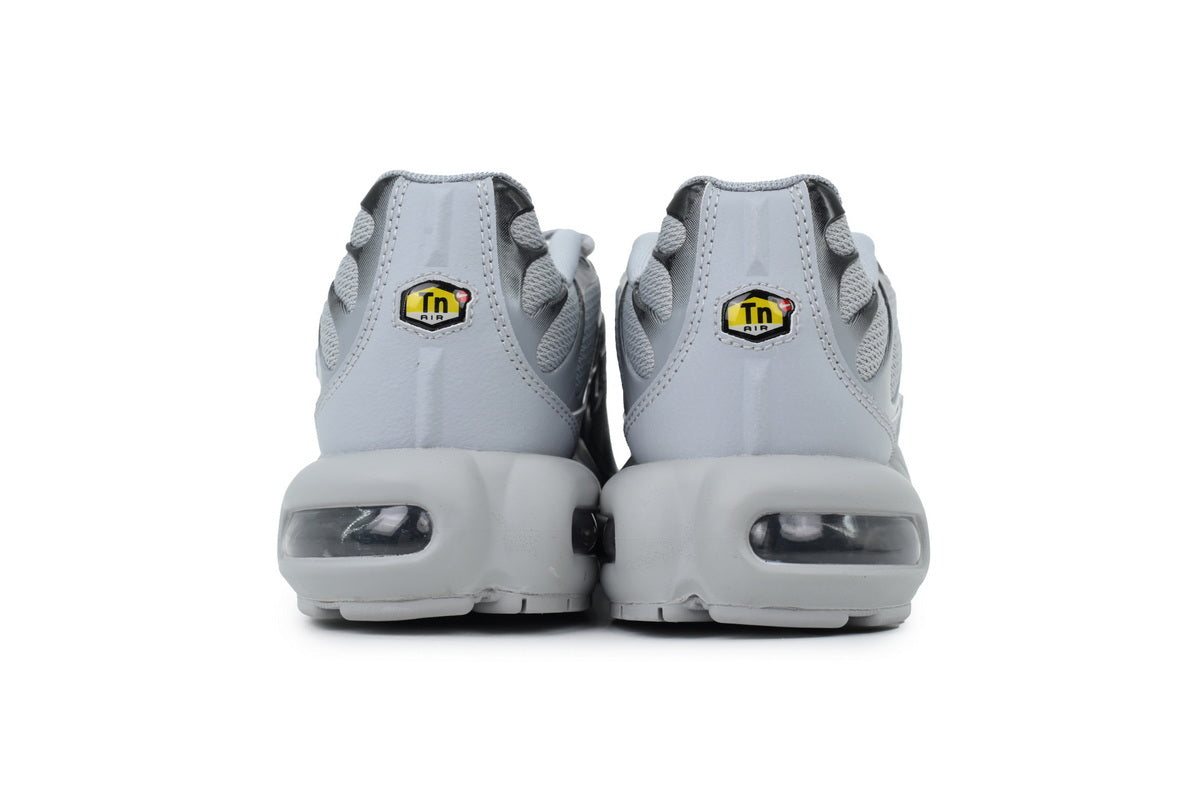 Nike Air Max Plus "Wolf Grey Black”