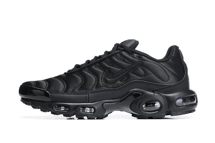 Nike Air Max Plus "TN" Triple Black