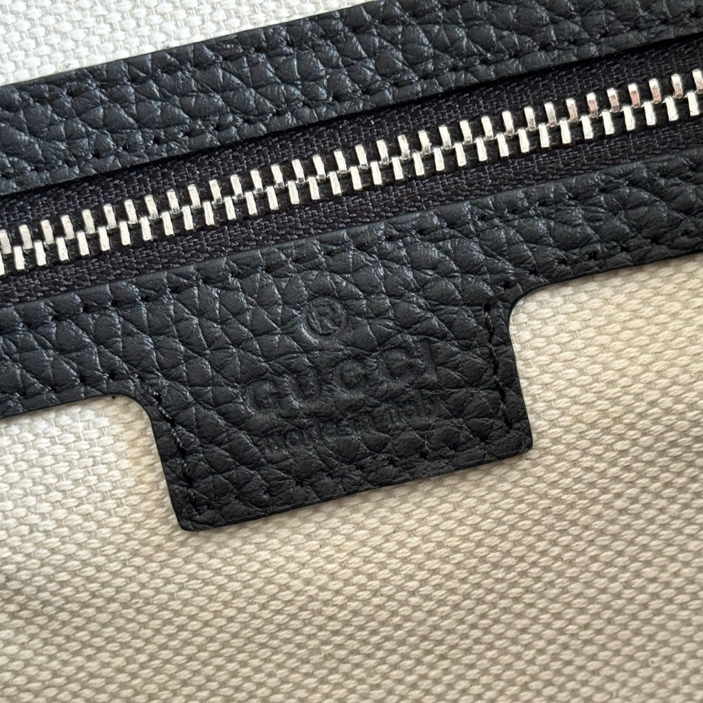 Gucci Jumbo GG Kameratasche