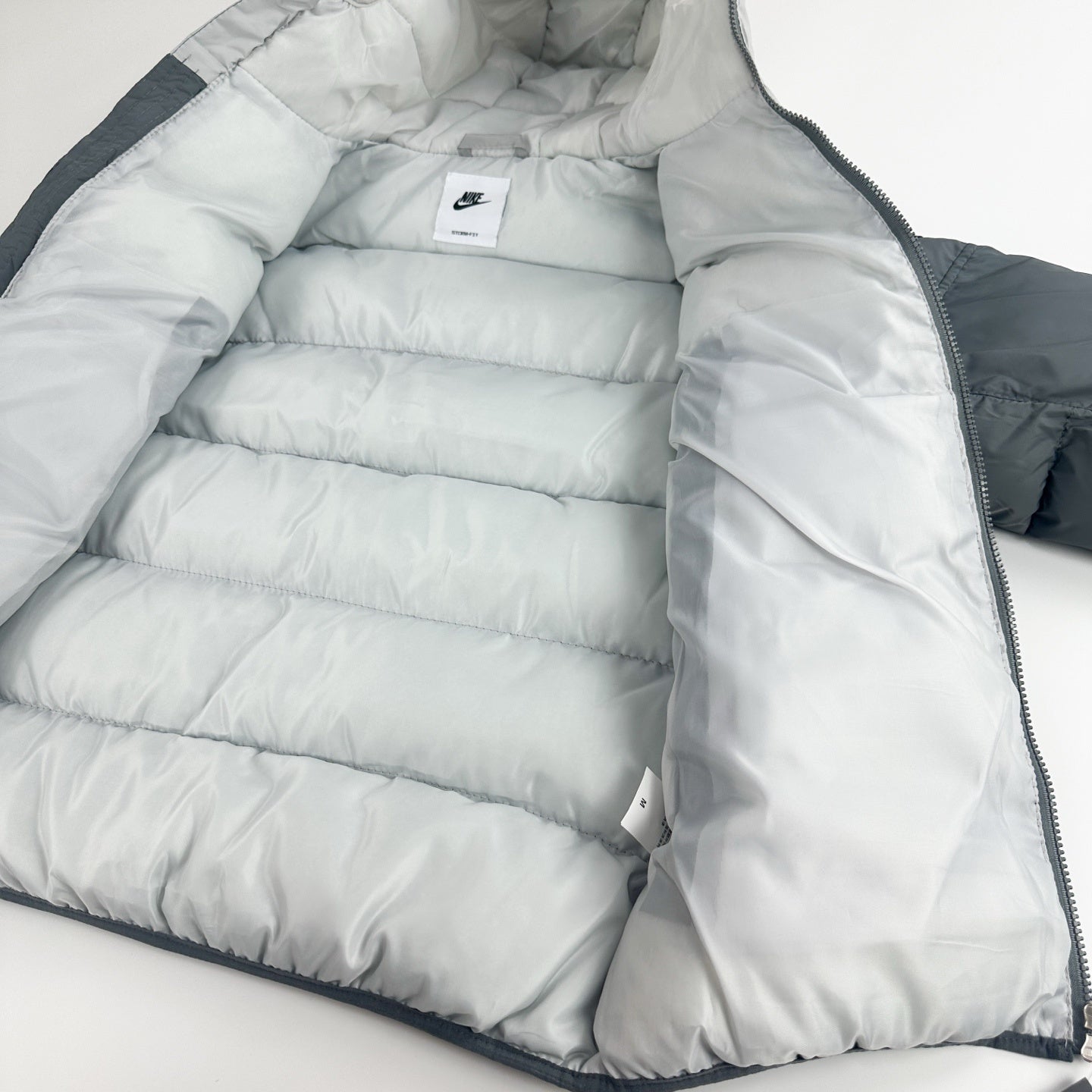 Nike Air Max Daunenjacke