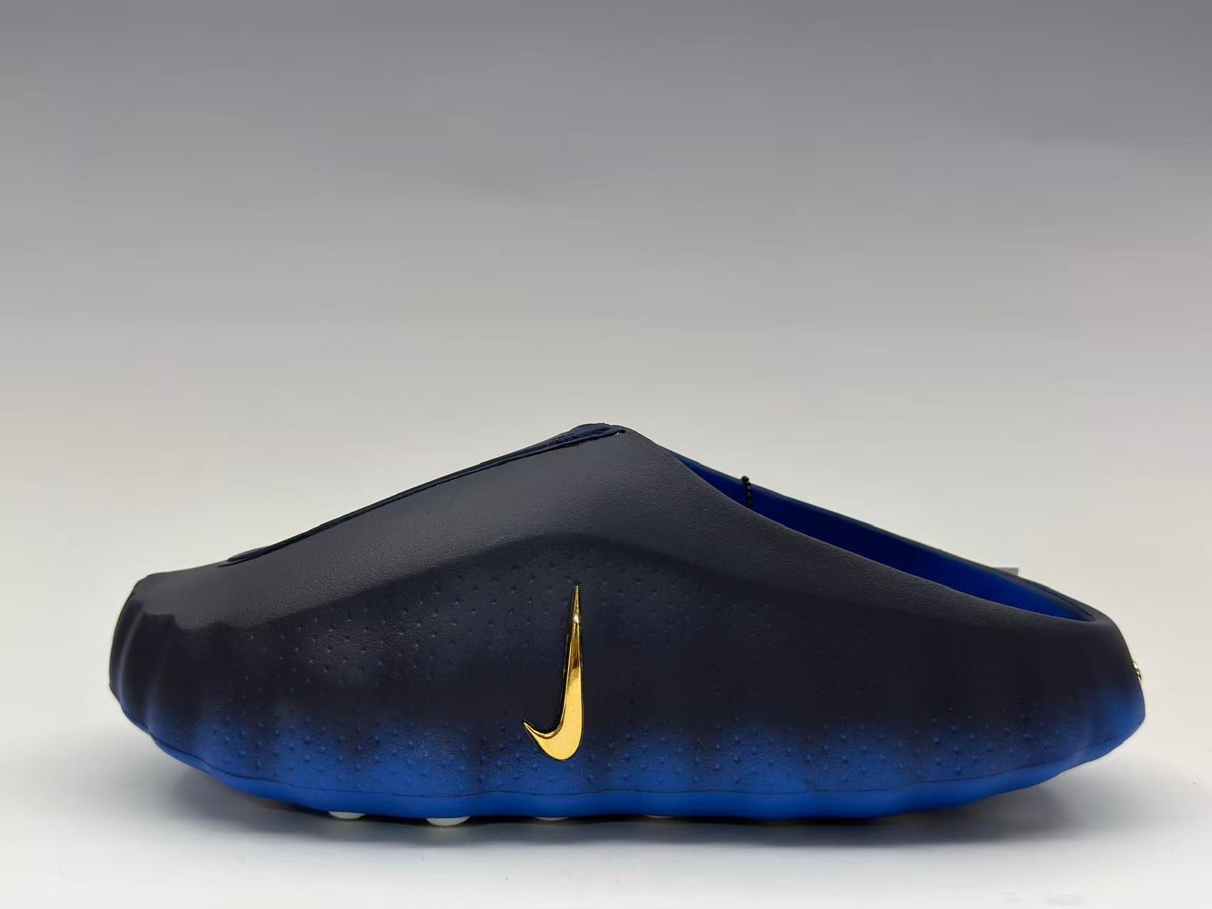 Nike mind slides 001